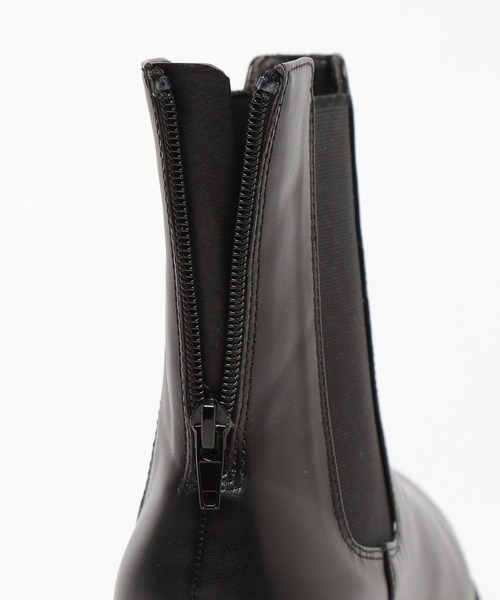 LAKOLE(ラコレ)の「タンクソールチェルシーブーツ / 969390(ブーツ・レディース・アイボリー/ブラック・MEDIUM/LARGE)」の12枚目の写真