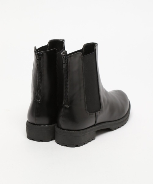 LAKOLE(ラコレ)の「タンクソールチェルシーブーツ / 969390(ブーツ・レディース・アイボリー/ブラック・MEDIUM/LARGE)」の5枚目の写真