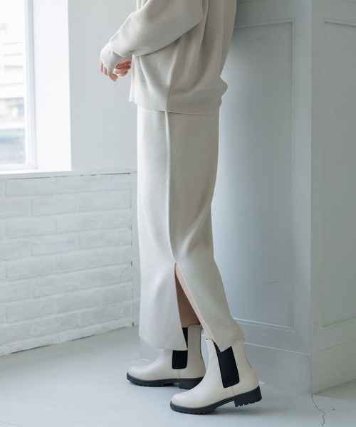 LAKOLE(ラコレ)の「タンクソールチェルシーブーツ / 969390(ブーツ・レディース・アイボリー/ブラック・MEDIUM/LARGE)」の20枚目の写真