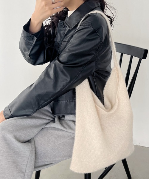 CLEA（クレア）の「ラメシャギーニットトートバッグ（トートバッグ・レディース・ブラック/ライラック/アイボリー/シルバー・FREE）」の2枚目の写真