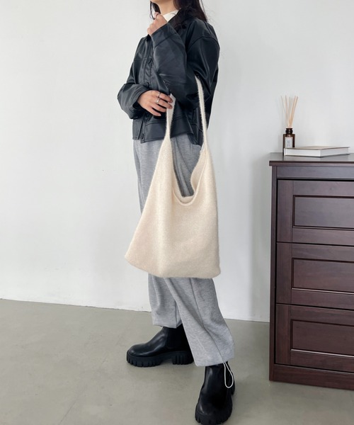 CLEA（クレア）の「ラメシャギーニットトートバッグ（トートバッグ・レディース・ブラック/ライラック/アイボリー/シルバー・FREE）」の12枚目の写真