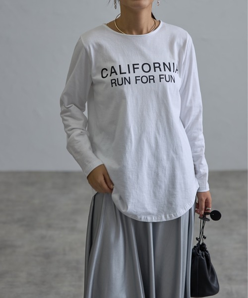 each(イーチ)の「カリフォルニアロゴロンT(Tシャツ/カットソー・レディース・ホワイト/ブラック/グレー/ネイビー/ホワイト×シルバー/グレー系その他・FREE)」の2枚目の写真