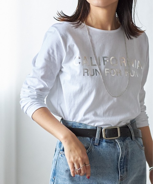 each(イーチ)の「カリフォルニアロゴロンT(Tシャツ/カットソー・レディース・ホワイト/ブラック/グレー/ネイビー/ホワイト×シルバー/グレー系その他・FREE)」の3枚目の写真