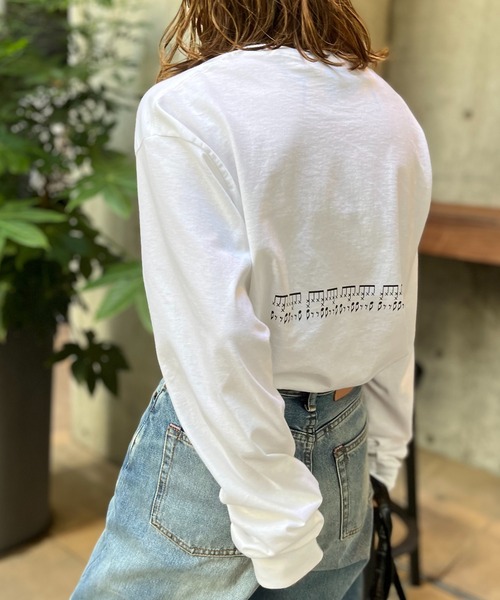 mi via loca（ミヴィアロカ）の「GILDAN リズミックロゴロンT 【PT NO. MVL007 ※2A】（Tシャツ/カットソー・レディース・オートミール/オフホワイト/ブラック・MEDIUM/X-LARGE）」の4枚目の写真