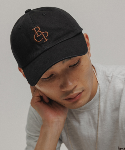 M TO R(ムウトアール)の「【ROYAL CITY PARK×M】RCP LOGO CAP(キャップ・レディース・ブラック/ワイン/ネイビー/グリーン・FREE)」の5枚目の写真