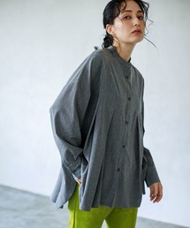 切替タックブラウス