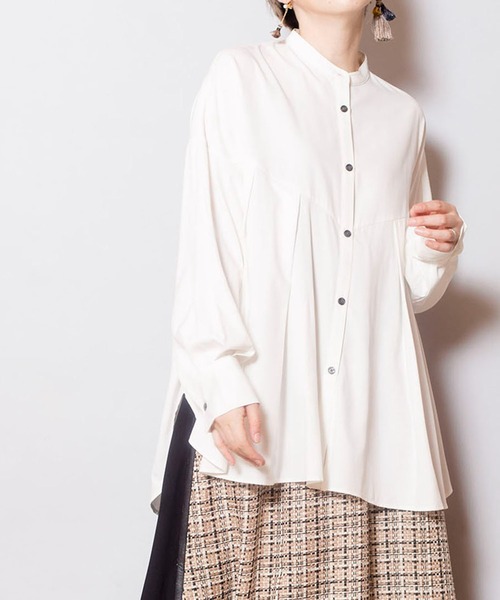 OSMOSIS（オズモーシス）の「切替タックブラウス（シャツ/ブラウス・レディース・グレー/ブラック/ホワイト・ONE SIZE）」の2枚目の写真