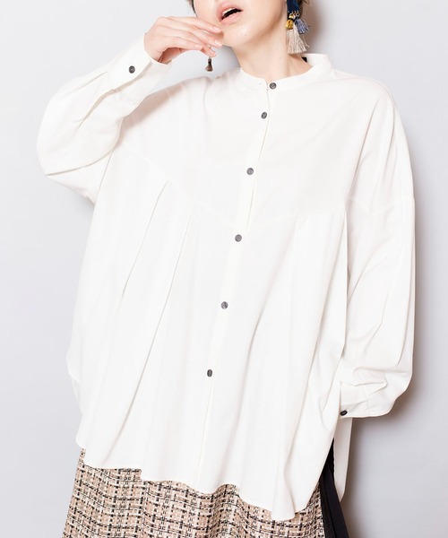 OSMOSIS（オズモーシス）の「切替タックブラウス（シャツ/ブラウス・レディース・グレー/ブラック/ホワイト・ONE SIZE）」の17枚目の写真