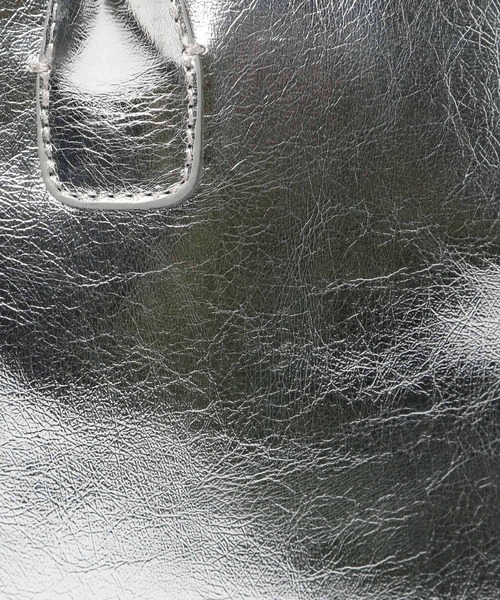 LOWRYS FARM(ローリーズファーム)の「スクエアボストンバック 980539(ボストンバッグ・レディース・シルバー/ブラック・FREE)」の8枚目の写真