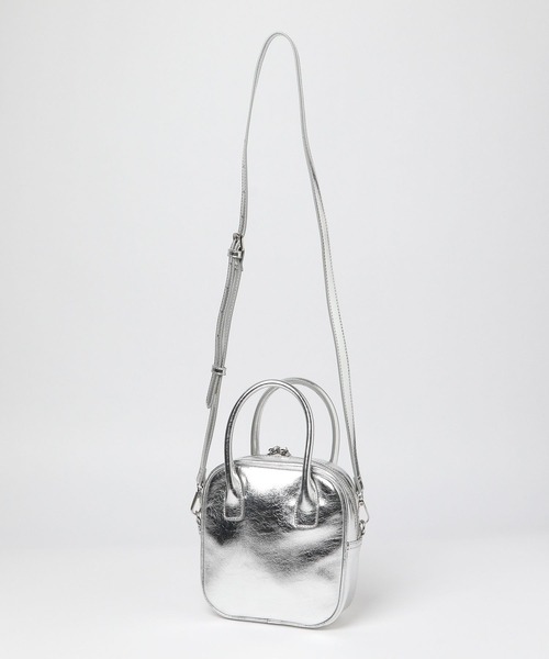 LOWRYS FARM(ローリーズファーム)の「スクエアボストンバック 980539(ボストンバッグ・レディース・シルバー/ブラック・FREE)」の14枚目の写真