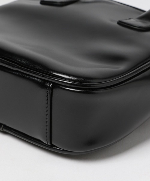 LOWRYS FARM(ローリーズファーム)の「スクエアボストンバック 980539(ボストンバッグ・レディース・シルバー/ブラック・FREE)」の20枚目の写真