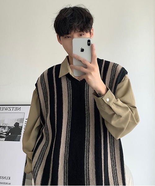 ROOPTOKYO(ループトウキョウ)の「▲Vネックベスト 古着風(ベスト・メンズ・ブラック/ブラウン・M/XL/L)」の1枚目の写真