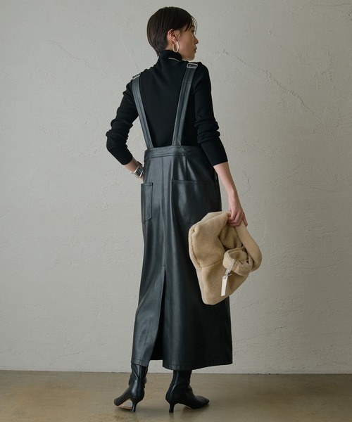 LOUNGEDRESS（ラウンジドレス）の「フェイクレザージャンパー