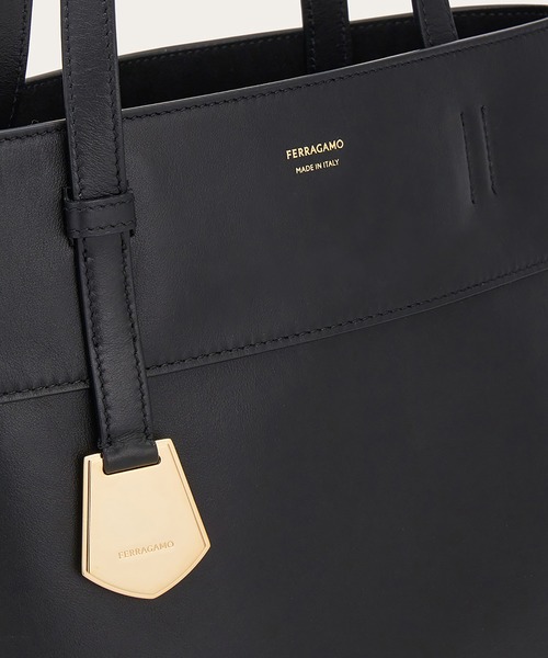 FERRAGAMO（フェラガモ）の「トートバッグ（トートバッグ・レディース・ブラック・ONE SIZE）」の6枚目の写真