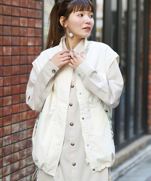 チチカカ(チチカカ)の「2WAYマウンテンジャケット(ブルゾン・レディース・ホワイト/ブラック・FREE)」の6枚目の写真