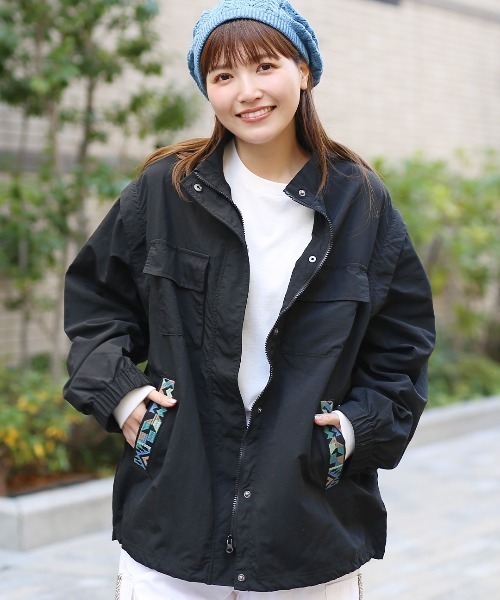 チチカカ(チチカカ)の「2WAYマウンテンジャケット(ブルゾン・レディース・ホワイト/ブラック・FREE)」の9枚目の写真