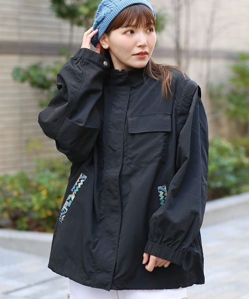 チチカカ(チチカカ)の「2WAYマウンテンジャケット(ブルゾン・レディース・ホワイト/ブラック・FREE)」の10枚目の写真