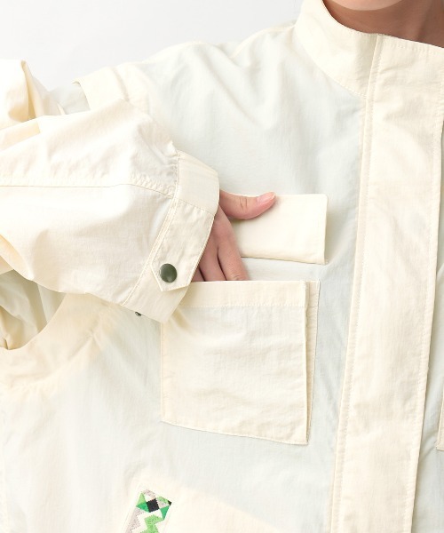 チチカカ(チチカカ)の「2WAYマウンテンジャケット(ブルゾン・レディース・ホワイト/ブラック・FREE)」の19枚目の写真