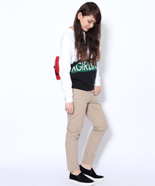 X-girl(エックスガール)の「ADVENTURE SHOULDER BAG(ショルダーバッグ・レディース・ブラック/レッド/ネイビー・ONE SIZE)」の4枚目の写真