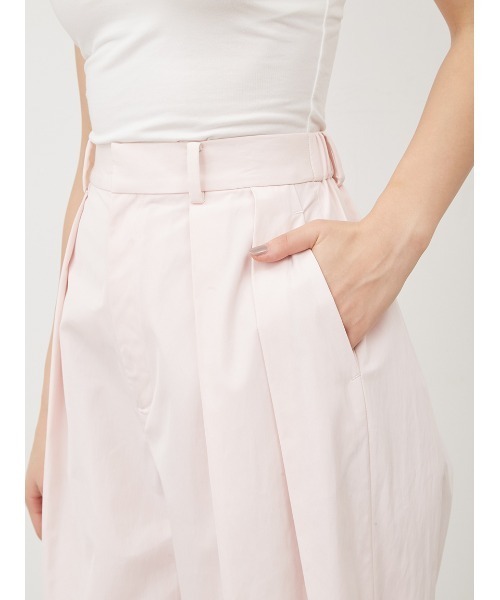 Mila Owen（ミラオーウェン）の「後ろゴム2タックダンディワークパンツ（スラックス・レディース・ピンク/チャコールグレー/アイボリー・0/1）」の9枚目の写真