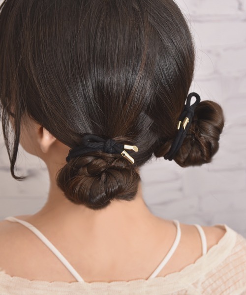 VIBGYOR Women（ヴィブジョー　ウィメン）の「【float】片結びデザイン ブラック×ゴールド へアゴム【2個セット】（ヘアゴム・レディース・ブラック・FREE）」の12枚目の写真