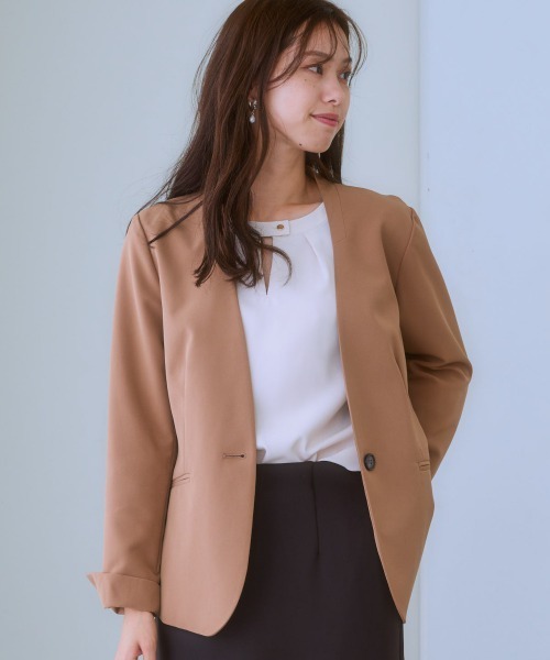 7days Life Styling（セブンデイズライフスタイリング）の「前後２ＷＡＹゴールドボタンブラウス（しわになりにくい・UVカット・タンブル乾燥OK）（シャツ/ブラウス・レディース・オフホワイト/ブラック/サックスブルー/ベージュ・S/M/L/LL）」の17枚目の写真