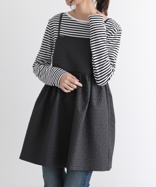 and it_（アンドイット）の「エンボス加工ビスチェキャミソール（キャミソール・レディース・ブラック/ベージュ/ペールイエロー・M/L）」の2枚目の写真