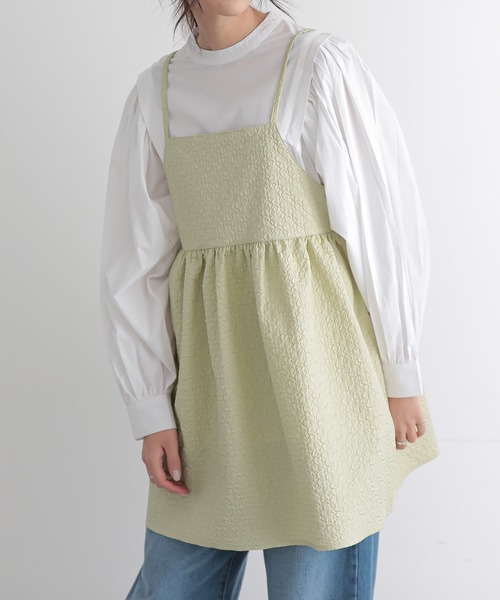 and it_（アンドイット）の「エンボス加工ビスチェキャミソール（キャミソール・レディース・ブラック/ベージュ/ペールイエロー・M/L）」の4枚目の写真