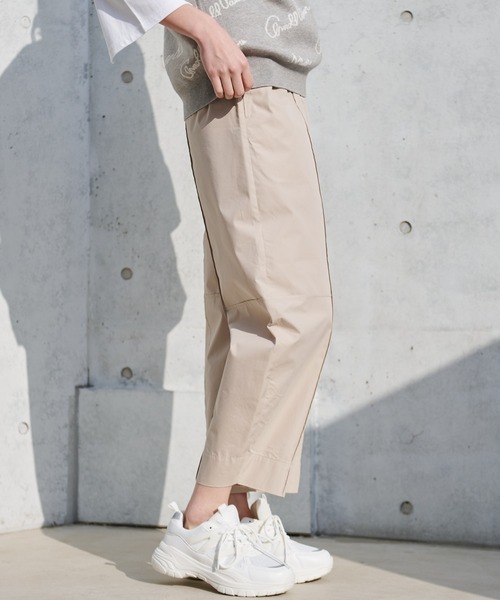 Arnold Palmer(アーノルドパーマー)の「コクーン リラックス パンツ(その他パンツ・レディース・ベージュ/ネイビー・S/M/L)」の3枚目の写真