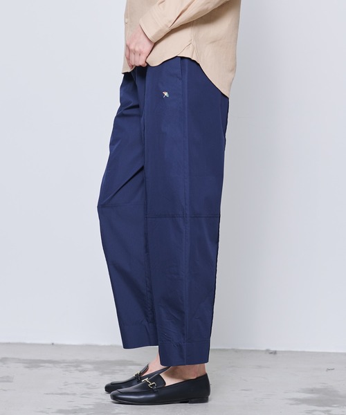 Arnold Palmer(アーノルドパーマー)の「コクーン リラックス パンツ(その他パンツ・レディース・ベージュ/ネイビー・S/M/L)」の8枚目の写真