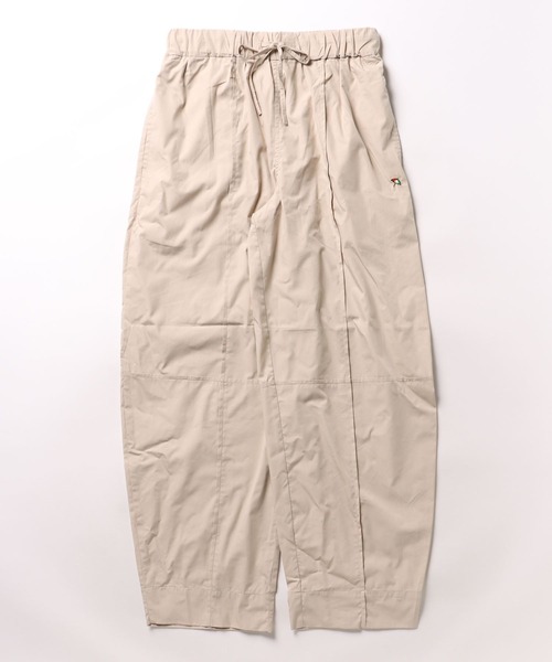 Arnold Palmer(アーノルドパーマー)の「コクーン リラックス パンツ(その他パンツ・レディース・ベージュ/ネイビー・S/M/L)」の14枚目の写真