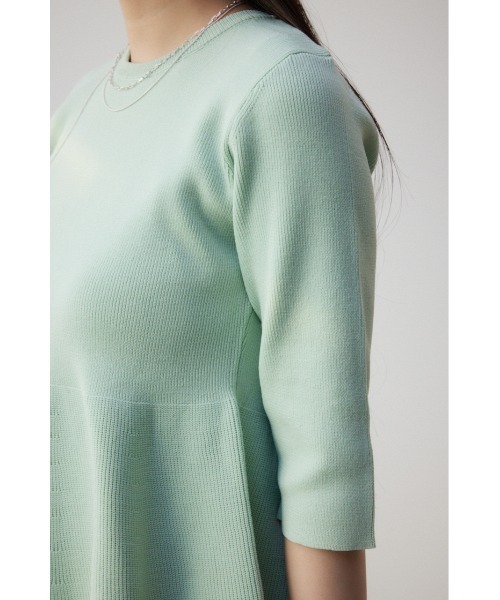 AZUL by moussy(アズールバイマウジー)の「ペプラム5分袖ニットトップス(ニット/セーター・レディース・アイボリー/ブラック/グリーン系その他・FREE)」の22枚目の写真