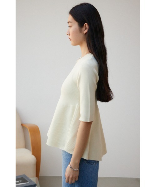 AZUL by moussy(アズールバイマウジー)の「ペプラム5分袖ニットトップス(ニット/セーター・レディース・アイボリー/ブラック/グリーン系その他・FREE)」の8枚目の写真