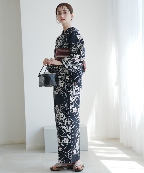 SALE 新品未使用品　utatane 浴衣　3点セット　黒紫地 セール】手染め注染浴衣3点セット utatane×注染工房 黒地に紫の