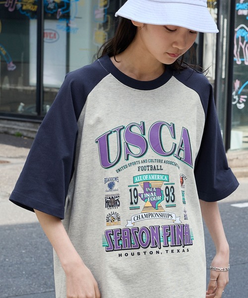 MONO-MART(モノマート)の「ヴィンテージライクスポーツグラフィック ラグラン半袖Tシャツ(Tシャツ/カットソー・レディース・ネイビー系/ネイビー系2/ホワイト系/ブラック系/ブラック系2/チャコール/ワイン/ネイビー/ブラック・M/L)」の1枚目の写真