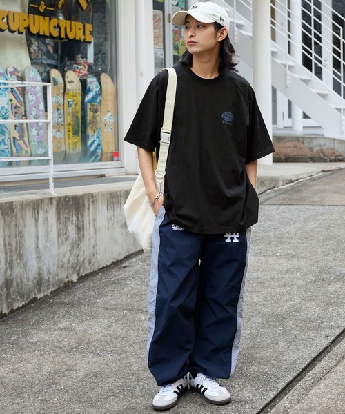 MONO-MART(モノマート)の「ヴィンテージライクスポーツグラフィック ラグラン半袖Tシャツ(Tシャツ/カットソー・レディース・ネイビー系/ネイビー系2/ホワイト系/ブラック系/ブラック系2/チャコール/ワイン/ネイビー/ブラック・M/L)」の10枚目の写真