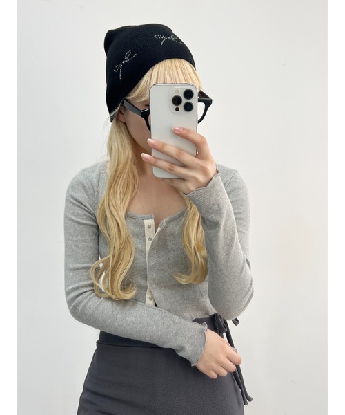 WC（ダブル シー）の「ビジューリボンビーニー（ニットキャップ/ビーニー・レディース・ホワイト/ブラック・FREE）」の3枚目の写真