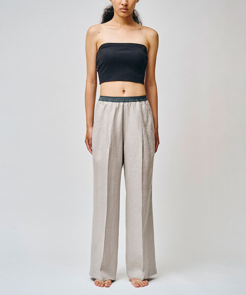 Bshop(ビショップ)の「BRACCAE | リネン ツータックパンツ WOMEN(スラックス・レディース・モカ/ライトグレー/ピンク/チャコール・2/1)」の6枚目の写真