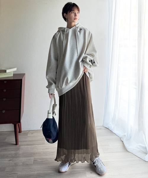 セール】大人の抜け感スタイル ランダム プリーツ 裾メロウ シャイニー