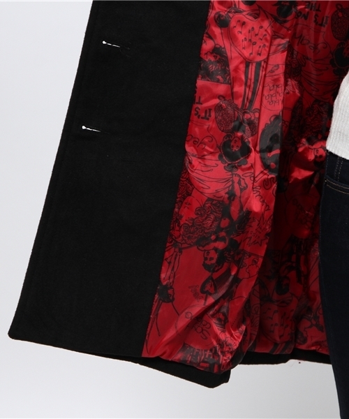 Desigual（デシグアル）の「「Desigual/デシグアル」ニット襟付チェスターコート（チェスターコート・レディース・ブラック・XXX-LARGE/SMALL/XX-LARGE/MEDIUM/X-LARGE/LARGE）」の4枚目の写真
