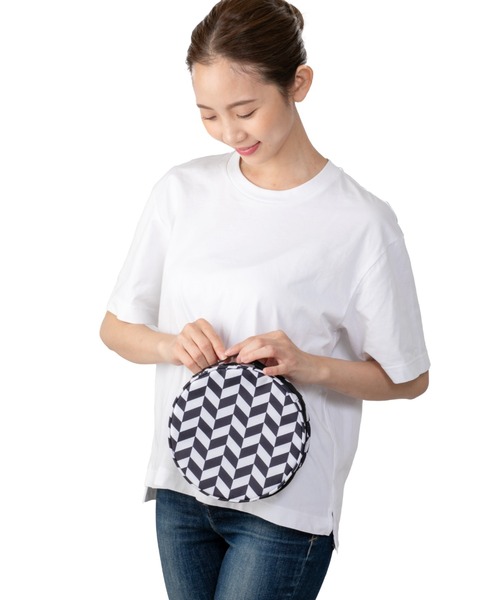 GLOBAL JAPAN（グローバルジャパン）の「アイスネックリング専用 Icy Neck 保冷ポーチ（アウトドアグッズ・レディース・パープル/グレー/ホワイト×ブラック/ピンク/グリーン/ピンク系その他/ブルー・F）」の19枚目の写真