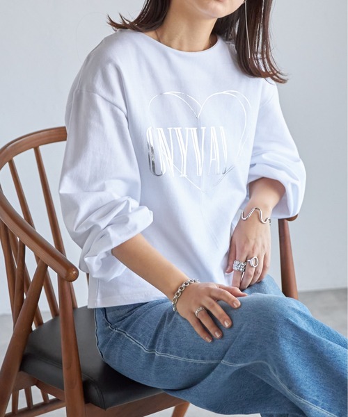 each（イーチ）の「《ONIVA！》ボリュームスリーブ裏毛カットソー（Tシャツ/カットソー・レディース・シルバー/ホワイト・FREE）」の14枚目の写真