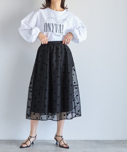 each（イーチ）の「《ONIVA！》ボリュームスリーブ裏毛カットソー（Tシャツ/カットソー・レディース・シルバー/ホワイト・FREE）」の11枚目の写真