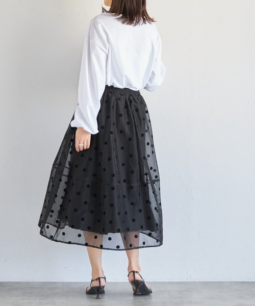 each（イーチ）の「《ONIVA！》ボリュームスリーブ裏毛カットソー（Tシャツ/カットソー・レディース・シルバー/ホワイト・FREE）」の10枚目の写真