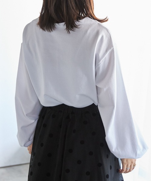 each（イーチ）の「《ONIVA！》ボリュームスリーブ裏毛カットソー（Tシャツ/カットソー・レディース・シルバー/ホワイト・FREE）」の4枚目の写真