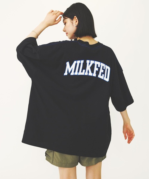 MILKFED.（ミルクフェド）の「COLLEGE LOGO SUPER BIG S/S TOP（Tシャツ/カットソー・レディース・ブラック/ホワイト/ライトグリーン/ネイビー・ONE SIZE）」の2枚目の写真
