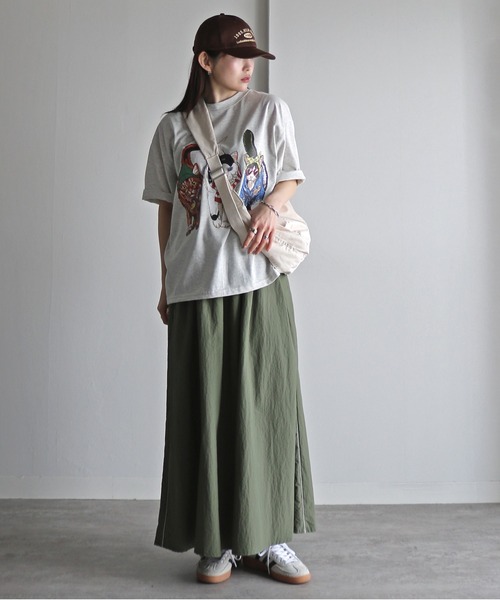 LOEWE モトクロスプリント コットンブレンド Tシャツ S540Y22X69_9990_1F.jpg?sw=512&