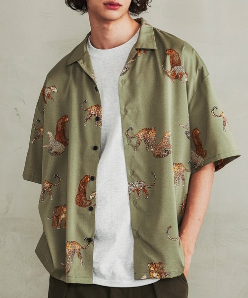 Revo.（レボ）の「Revo. アニマル 総柄プリント オーバーサイズシルエット オープンカラーシャツ/開襟シャツ（シャツ/ブラウス・メンズ・ライトグリーン/ブラック/レオパード/グリーン/マルチ/ブラック系その他/ホワイト・2/1）」の7枚目の写真