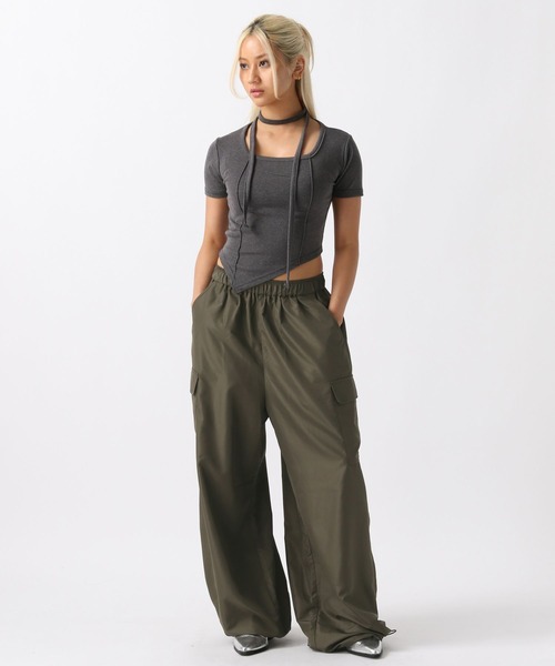 FOREVER 21(フォーエバー トゥエンティーワン)の「【2024SS】カーゴナイロンワイドパンツ(カーゴパンツ・レディース・ブラック/グレー/カーキ・SMALL/MEDIUM)」の10枚目の写真
