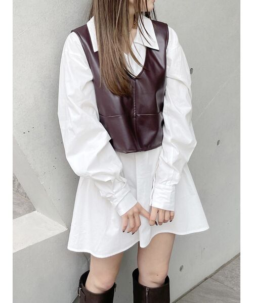 MURUA（ムルーア）の「フェイクレザーベスト×シャツワンピースSET（ワンピース・レディース・ブラック/グレー/ブラウン・FREE）」の3枚目の写真